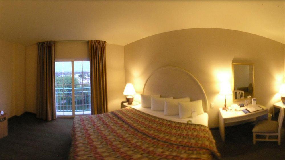 Holiday Inn Express Monterrey Galerias-San Jeronimo By Ihg Luaran gambar