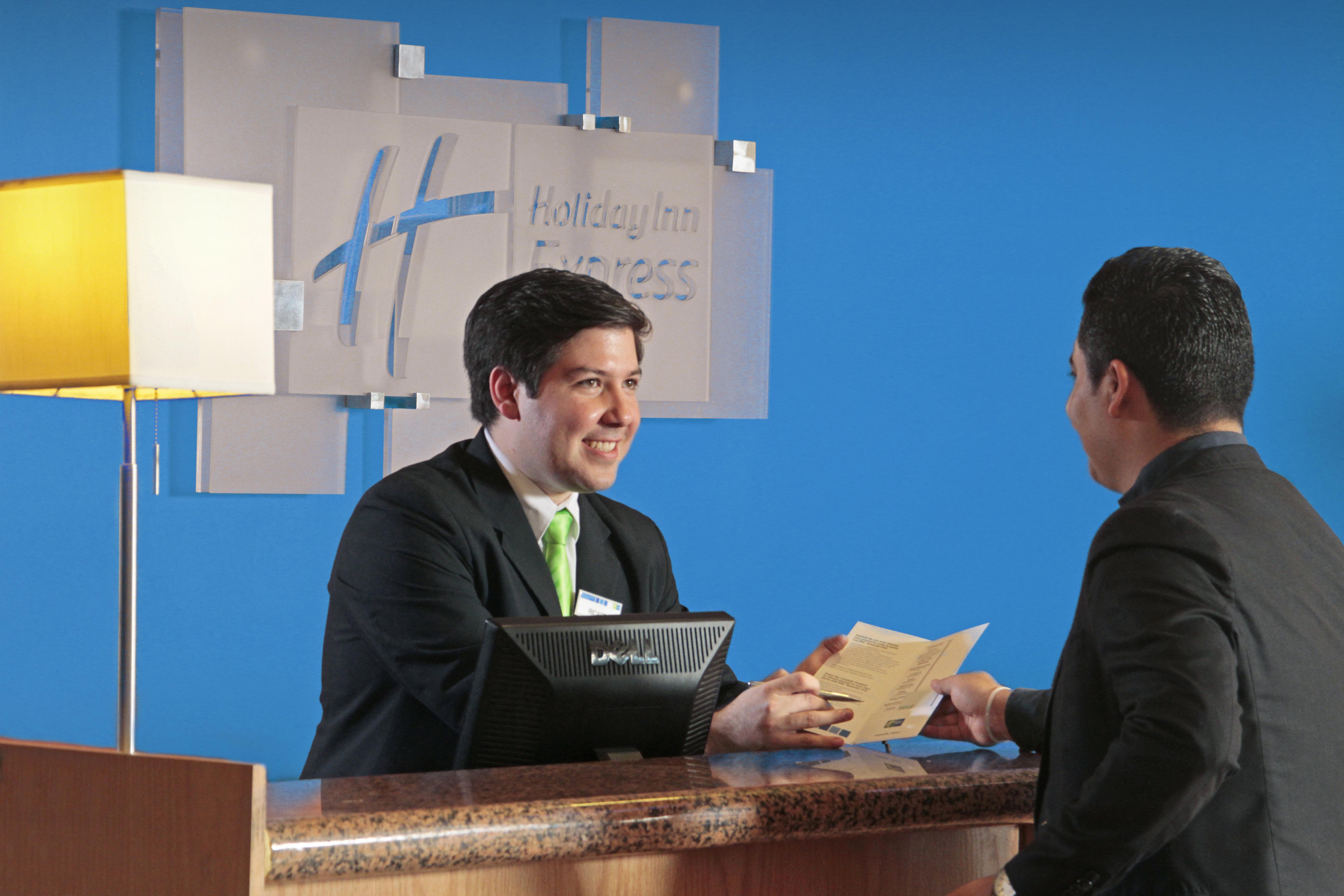 Holiday Inn Express Monterrey Galerias-San Jeronimo By Ihg Luaran gambar