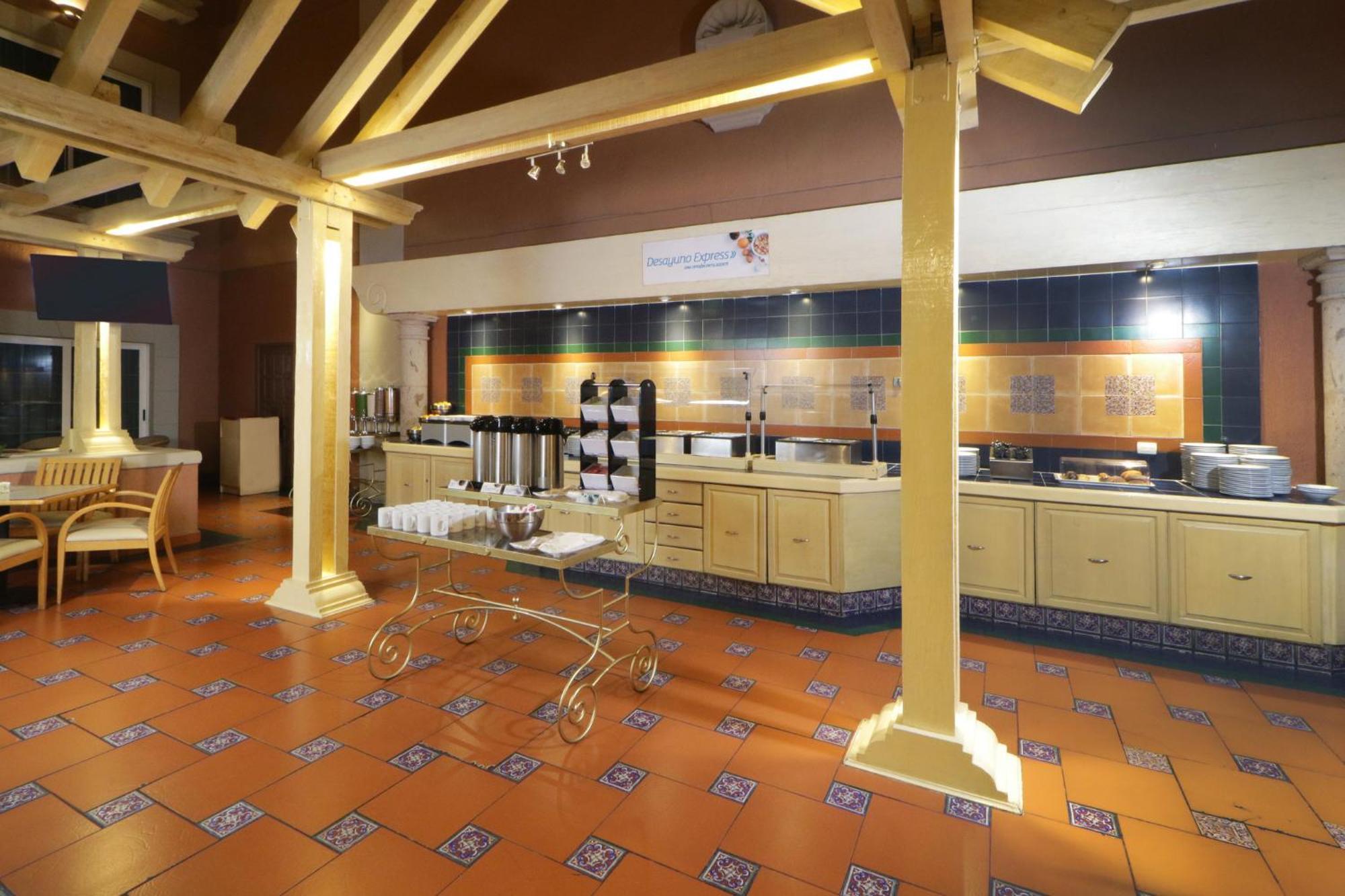 Holiday Inn Express Monterrey Galerias-San Jeronimo By Ihg Luaran gambar